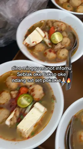 Semua Ready Lengkap🥰🫰🏻#seblakmurup🔥 #bandungtulungagung_jawatimur #baksokuahsadis #tulungagung24jam 