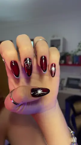 spiderman nailss 🕸️🕷️🩸, essa deu trabalho #nailart #spiderman #nailinspo 