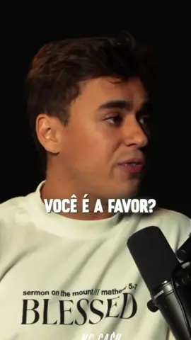 Para avançarmos nessa luta, não podemos ter ilusão que a conquista virá do parlamento, da justiça burguesa ou de alianças com o centrão para a aprovação de um projeto via conciliação. É necessário levarmos nossos interesses às ruas, com ações do poder popular. Já está demonstrado que nem o Centrão nem a social democracia defendem os reais interesses do nosso povo. Também é claro que esses setores não se movem para reverter as privatizações e a retirada de direitos. Portanto, a força para acabar com a escala 6×1 e reduzir a jornada de trabalho deve vir das ruas pelas mãos da classe trabalhadora. #política #direitostrabalhistas #classetrabalhadora #vidaparaalemdotrabalho 