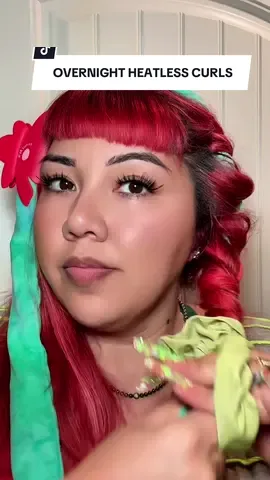 Overnight heatless curls #overnightcurls #heatlesscurlsovernight #heatlesscurls #hairtutorial 