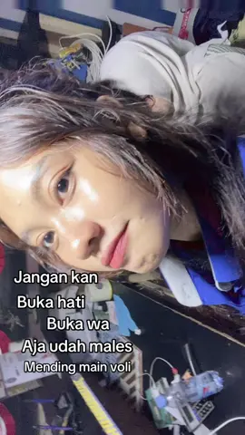 Mending voli deh #anakvoli #fyp #volleyball #voliasik #trend 