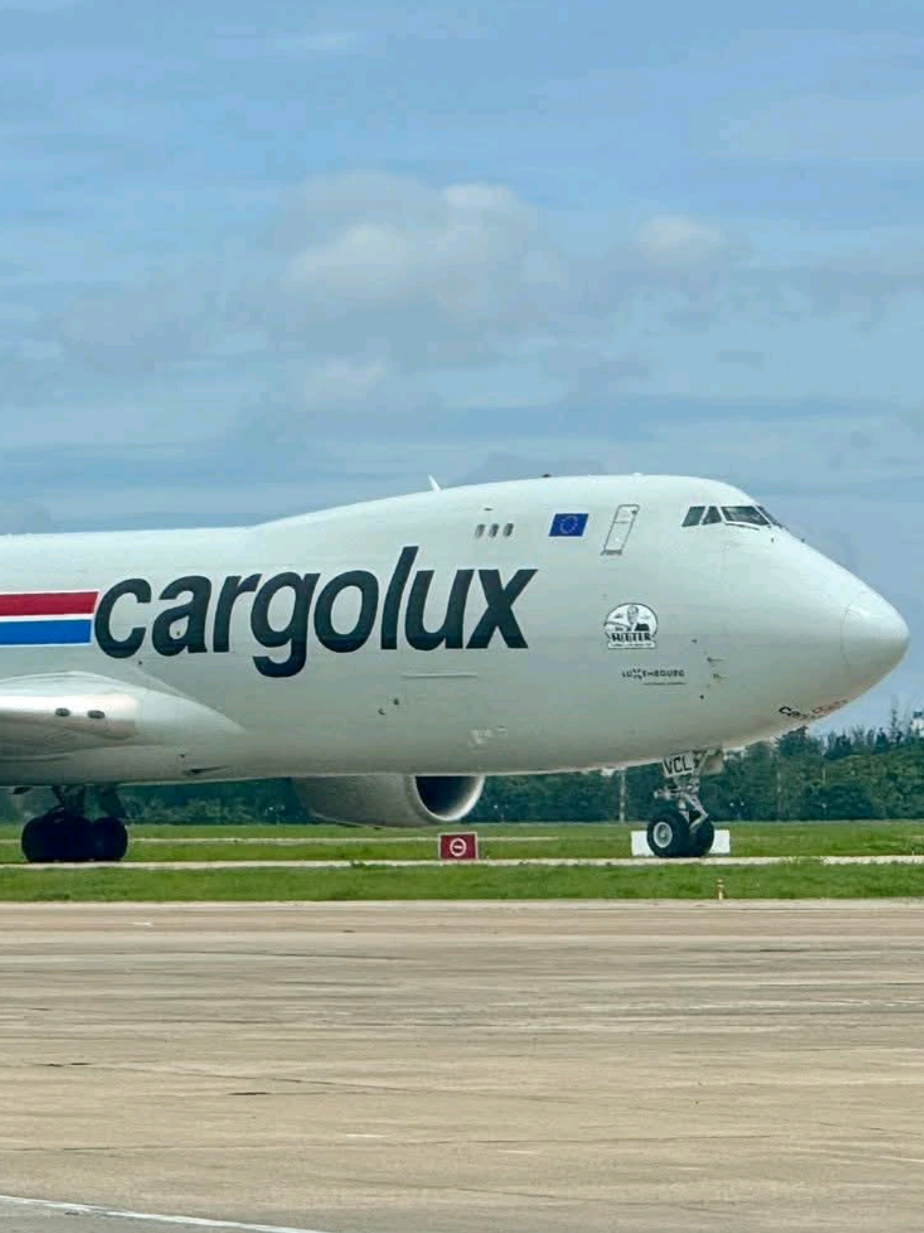 Boeing 748 của Cargolux hạ cánh xuống sân bay Tân sơn sau hơn 8h delay #boeing747 #cargolux #aviation #xuhuong #landing 