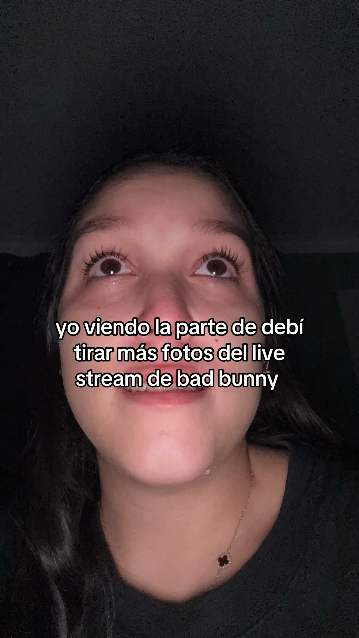 cuando el tiro la foto con la cámara… I lost it #fyp #debitirarmasfotos #badbunny 