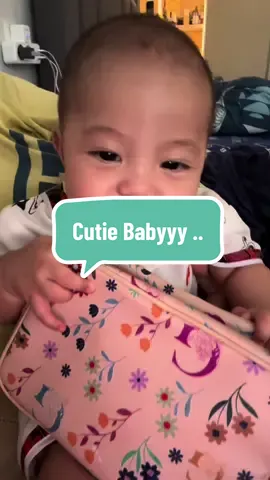 Gemes banget sih kamu dek !! #cutebaby #babyboy #6monthsold 