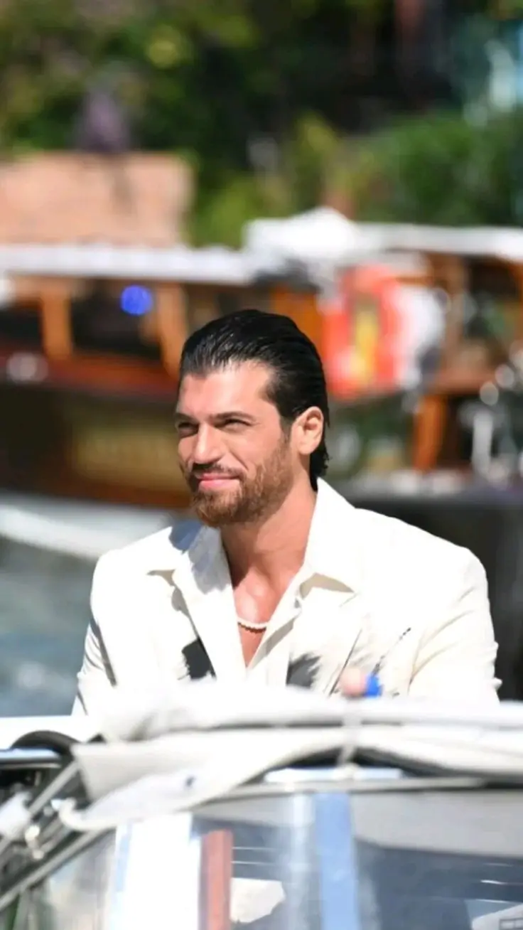 True friends challenge us to think bigger, push harder, and reach higher. They celebrate our successes and stand by us during setbacks, reminding us that failure is just a stepping stone on the path to innovation. It's in those moments of collaboration and shared vision that the greatest ideas are born.#siemprecanyaman #canyaman #violacomeilmare #canyamanfanpageitalia #Canyamanfans #                        @canyaman