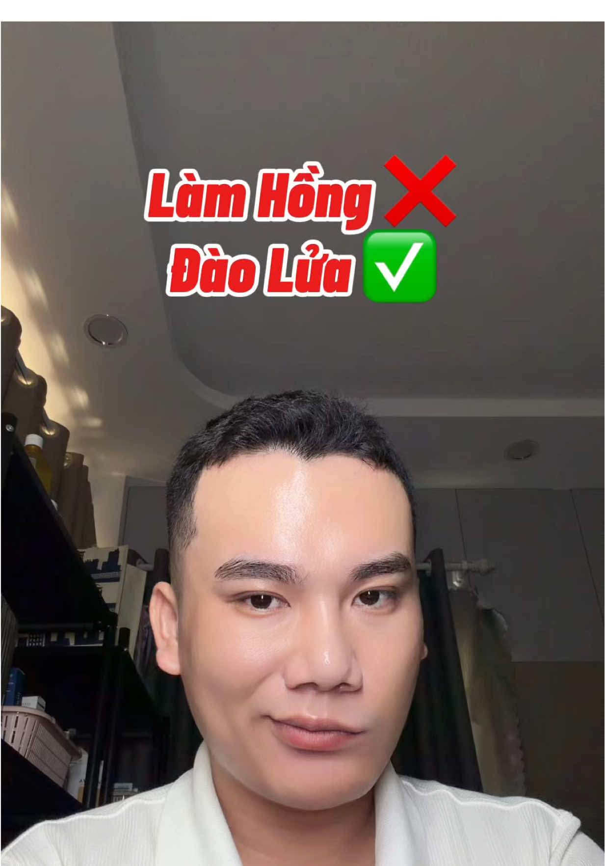 - Làm hồng á, làm gì có, son gió, 1 loại makeup như lớp tint son lì mà thôi. Lấy nước tẩy trang lau đi là hết #cunghocchamda #goclamdep #chamsocda #reviewlamdep #lamhong 