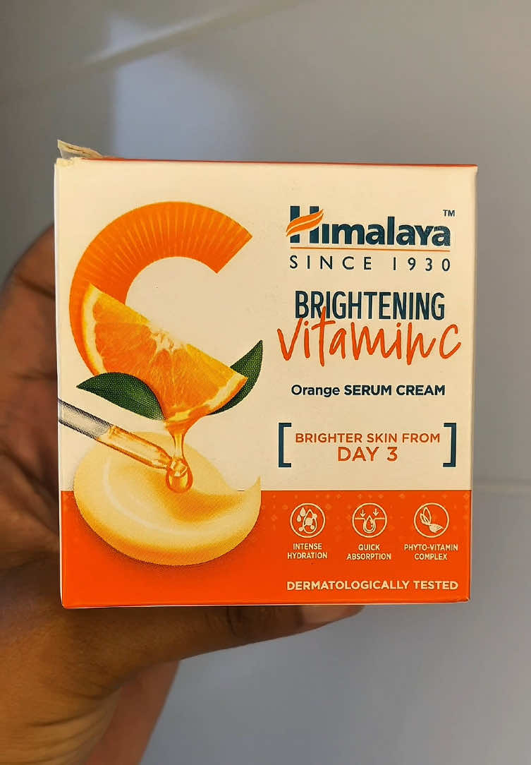 Glowing skin starts with Vitamin C 🍊✨ This trio is all about brightening, hydrating, and refreshing the skin.  💧 Orange Face Wash – cleanses & energizes 🌸 Cream – lightweight hydration & glow ✨ Serum – targets dark spots & boosts radiance Shop the Himalaya vitamin c range and get 25% off, click the link in my bio 💕 #himalayavitamincglow #himalayasouthafrica #vitaminc #gifted @Beauty Bulletin @Himalaya Wellness South Africa 