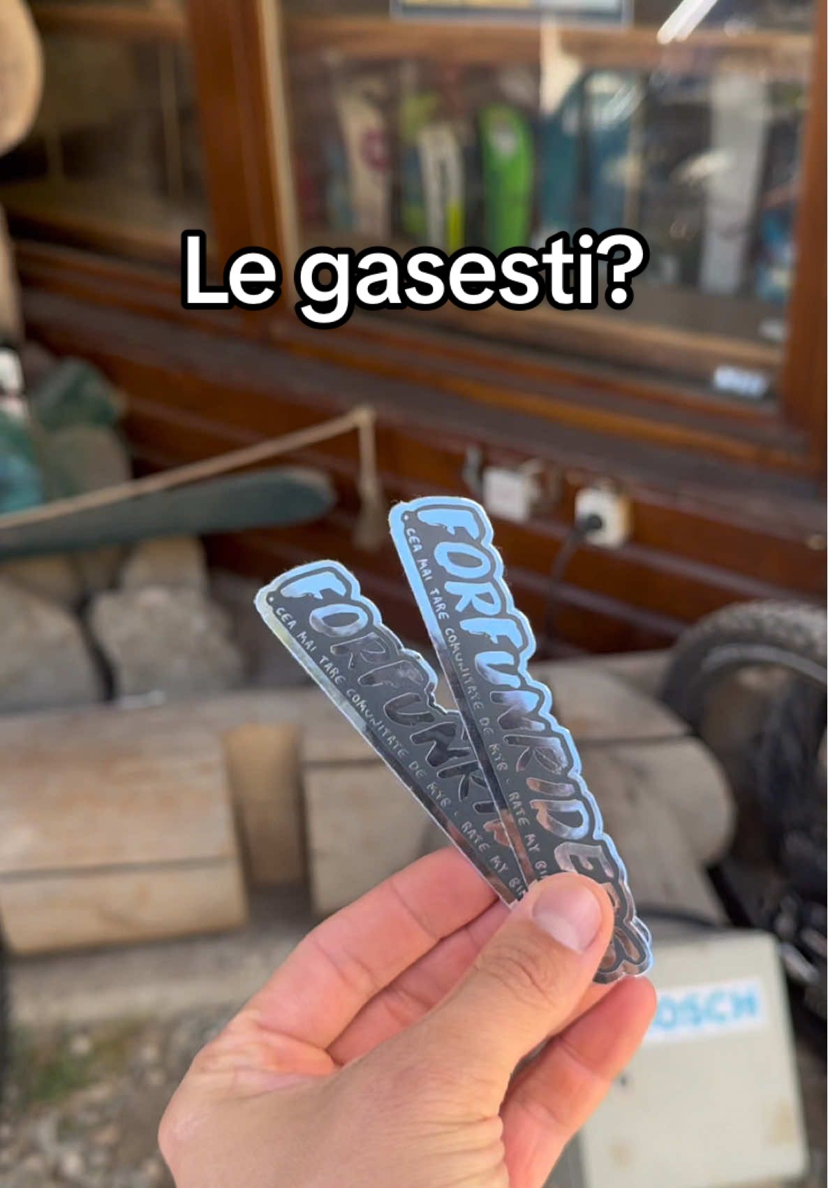 Sticker hunt! 👌🏼  #bicicleta #bike #sticker #forfunriders #fyp