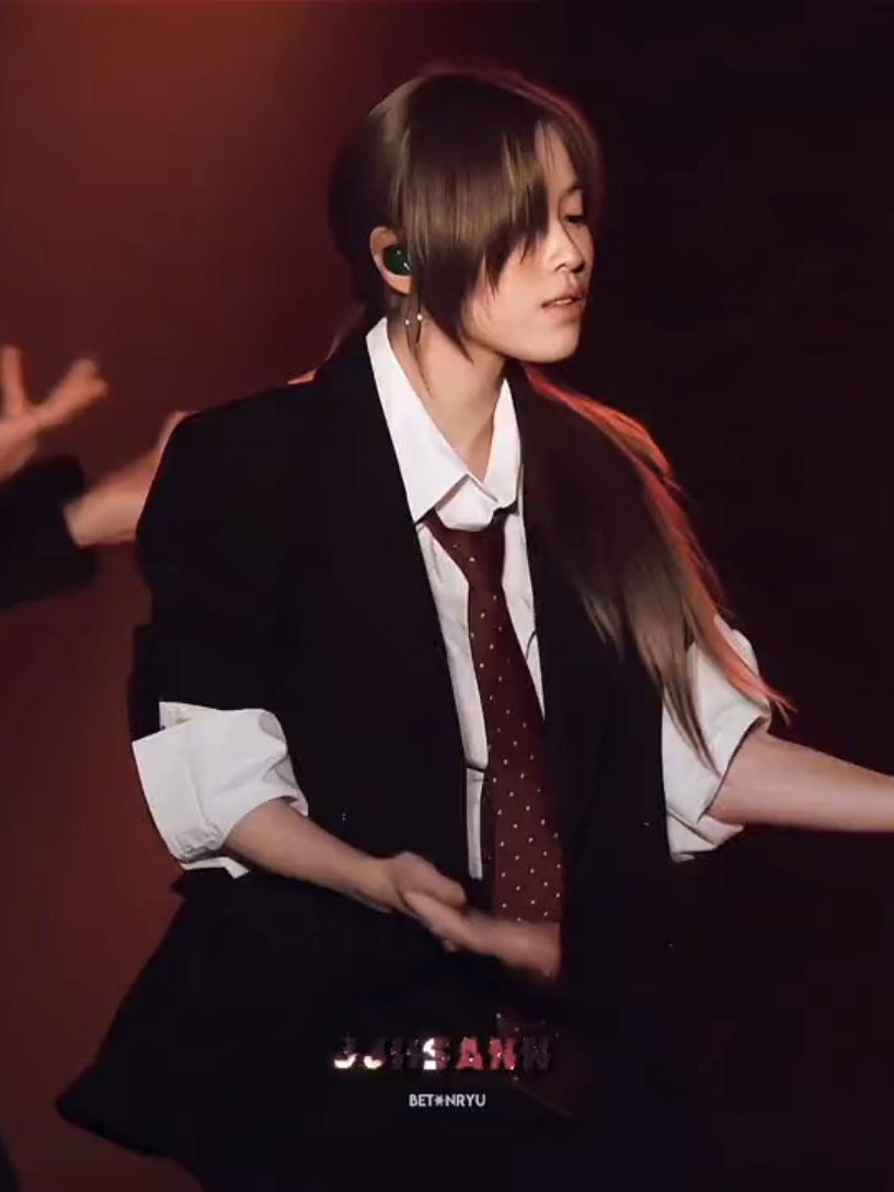 ngl Ryujin looks so handsome #ITZY #RYUJIN #itzyedit #ryujinedit #kpopedit #kpop #jjjisann #eaglesq #ryujinitzy