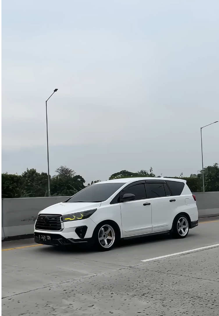 Tidak senyaman pahlawanmu🤪