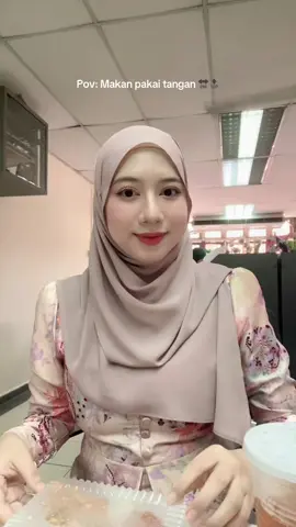 Senang nak cubit isi ayam 🤣✋🏻