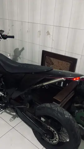Forsale aja Rolling KTM Basic Cbr 250R Cbu Thailand (Surat Lengkap Stnk,BPKB,Faktur On 2029 Plat N Malang) Murmer aja spek dm🤩 #supermoto #crf #wr155 #ktm #klx 