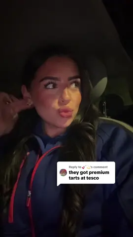 Replying to @🎸💫 👀👀👀