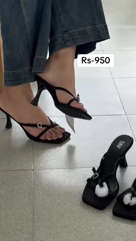 High set Price 950💝💝||Contacts US on 📲WhatsApp.Home delivery all over Nepall🇳🇵🇳🇵 All Size available Premium Quality product.#deliveryallovernepal🇳🇵 #premiumquality #homedeliveryavailable✅ #allsizesavailable✅ #dmusinwhatsappfororder💌 