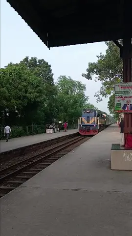 #creatorsearchinsights  #trainlovers🚂🚃🚃🚃 