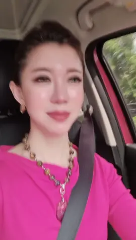 Perdana Niang Mooncake Char Siew.... Belakangan ini dengar terus udh bosan makan mooncake traditional Mari kita upgrade mooncake traditional menjadi mooncake yg Punya cita rasa lain #niang #zinio #misssiamiwako 