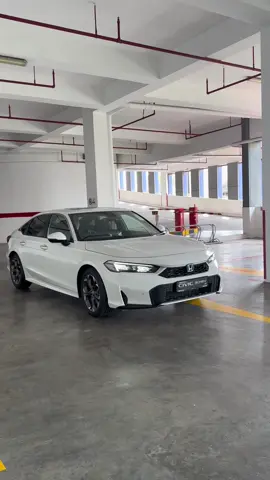 What’s that sound? It’s the iconic hum of our Civic e:HEV at low speeds!