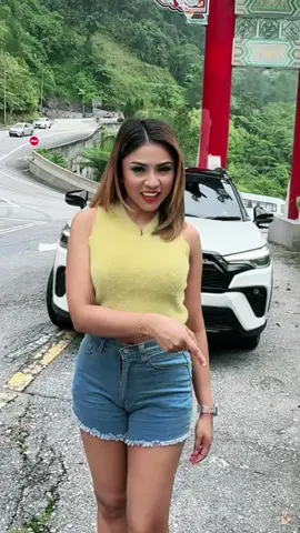 Awek siapa😅?#creatorsearchinsights #viralvideo #Thivyahravi #contenttips#tiktoktrend  