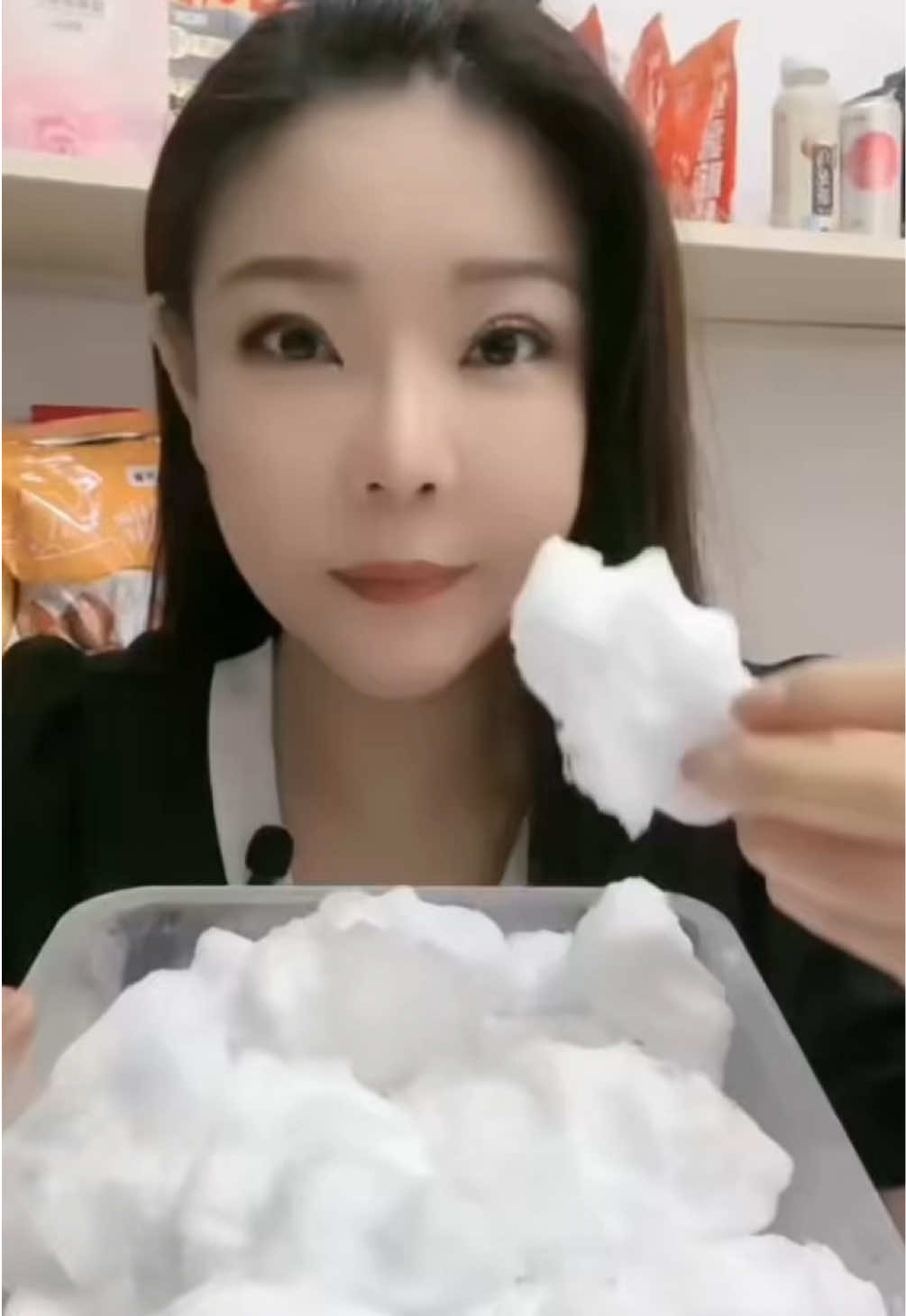 ASMR crispy refrozen white ice dumplings 🥟 #whiteice #freezerfrosteating #iceeatingasmr #dumpling #fyp 