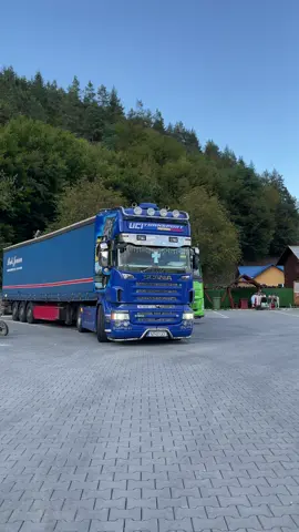 #flashuri🚚🚚💪💪🌤️ #goarneee🎺🎺🎺🎺 #scaniav8power @Andrei @⚡️Andrei⚡️ @Truck.spot 10.31 @🚨Armando🚨 #ucitransporte 