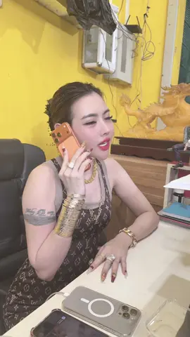 Zời đã đi gái còn nói oai há há @hai em đồ he 🥴🥴#@HẠNH TÂY #lenxuhuong 