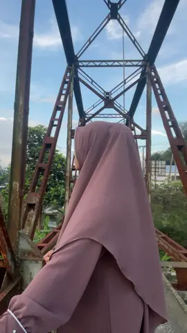 Bukan mundur tapi harus maju yh😁🥰#fyp #antiuv #maidahhijbafashion #trending 