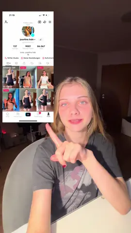 Hey Leute, ich bin Josefine. Mein alter Account wurde gesperrt. Ich hoffe, ihr unterstützt mich dabei, wieder so viele Follower zu bekommen.🩷#acc #gesperrt #neu 