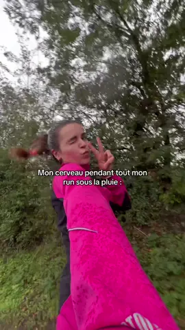 La petite voix dans ma tête ce matin 🏃🏻‍♀️ #fyp #Running #run #courseapieds 