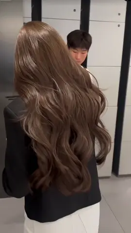 Màu nhuộm hottrend 2025 sáng da không cần tẩy hay nâng tone🤩#s_onehairsalonquan10 #salonquan10 #cattocdepquan10 #salontocganday #nhuomtoc 