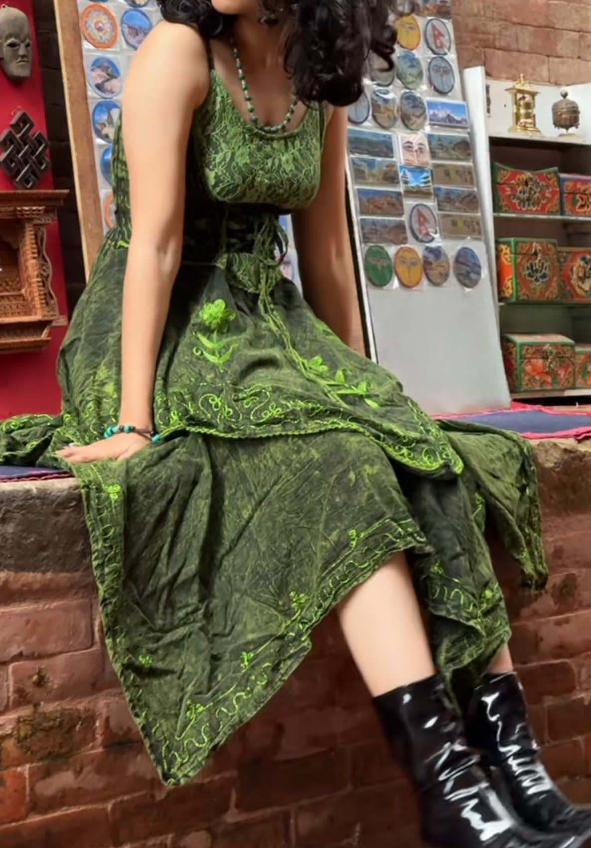 Outfit that turn sidewalk into runway💋  #gothic #boho #foryourpage #fyp #outfit 