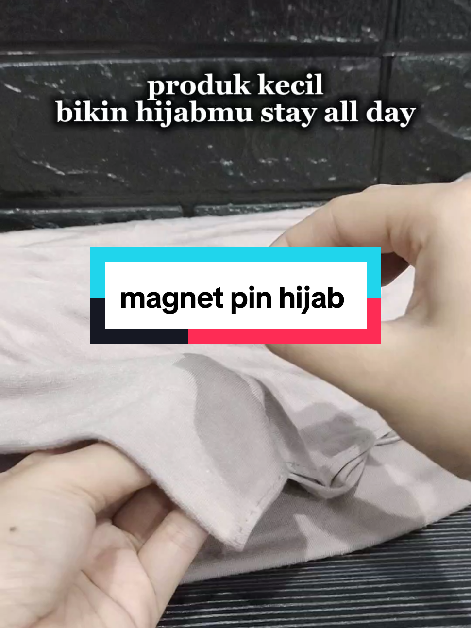 kunci hijab tetap stay all day😍 #fyp #magnet #hijab #hijabstyle #pinhijab 