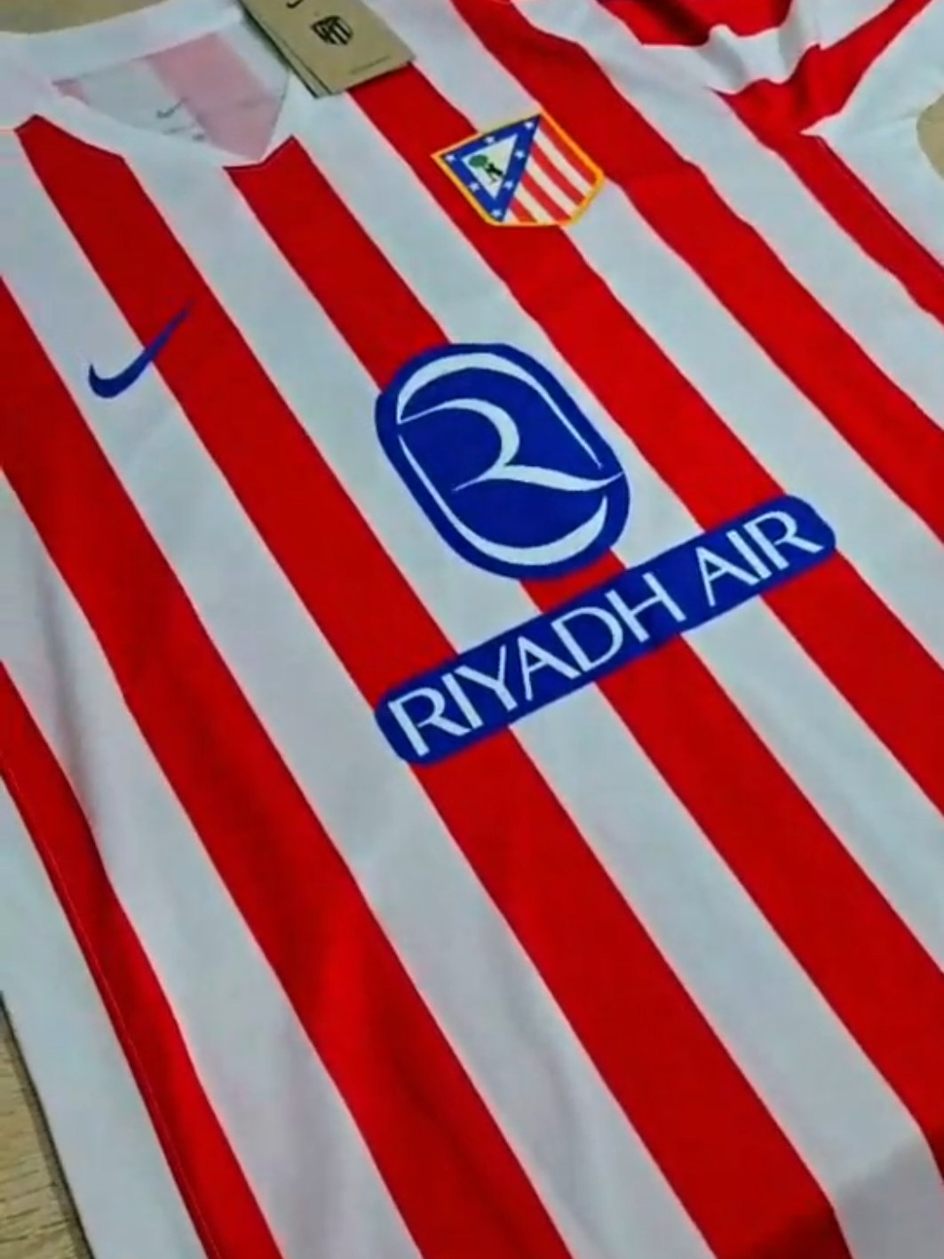 Si estas buscando camisetas de futbol baratas y de calidad entonces @Futwear Clothes es vuestro sitio. 100% recomendado. 👌👌👌