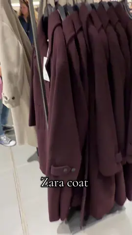 Zara new coats @ZARA #zara #fyp #zarahaul #zaracoat #fashiontiktok 