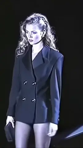 had to bring it back #tagetaudience #luckyluke #katemoss #france #chrisheynjr 