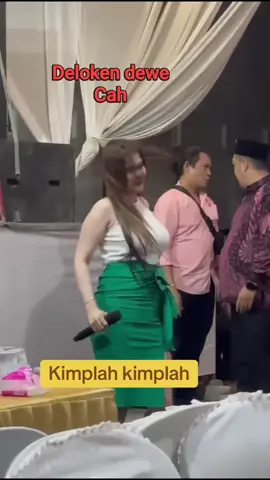 Apa yang anda pikirkan #musikdangdut #dangdutkoplo #penyanyidangdutviral #biduandangdut 