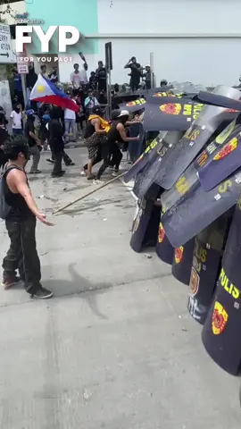 BABALA: SENSITIBO ANG MAPAPANOOD NA VIDEO, MAGING MAINGAT SA KOMENTO MGA RALIHISTA AT HANAY NG KAPULISAN, NAGKAGIRIAN SA PROTESTA #FYP Courtesty: Arianna Montefalcon, FEU Advocate