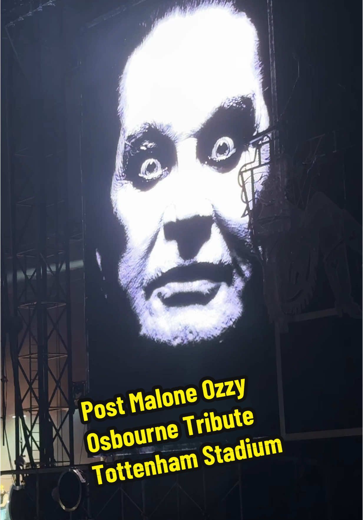 Post Malone Ozzy Osbourne tribute with Take What You Want at Tottenham Stadium #PostMalone #Posty #ozzy #ozzyosbourneforever #ozzyosbourne #Tottenhamstadium 