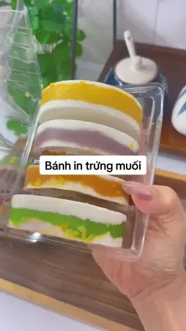 Bánh in trứng muối Vy Anh#review #xuhuong #banhin #banhintrungmuoi #vyanh 