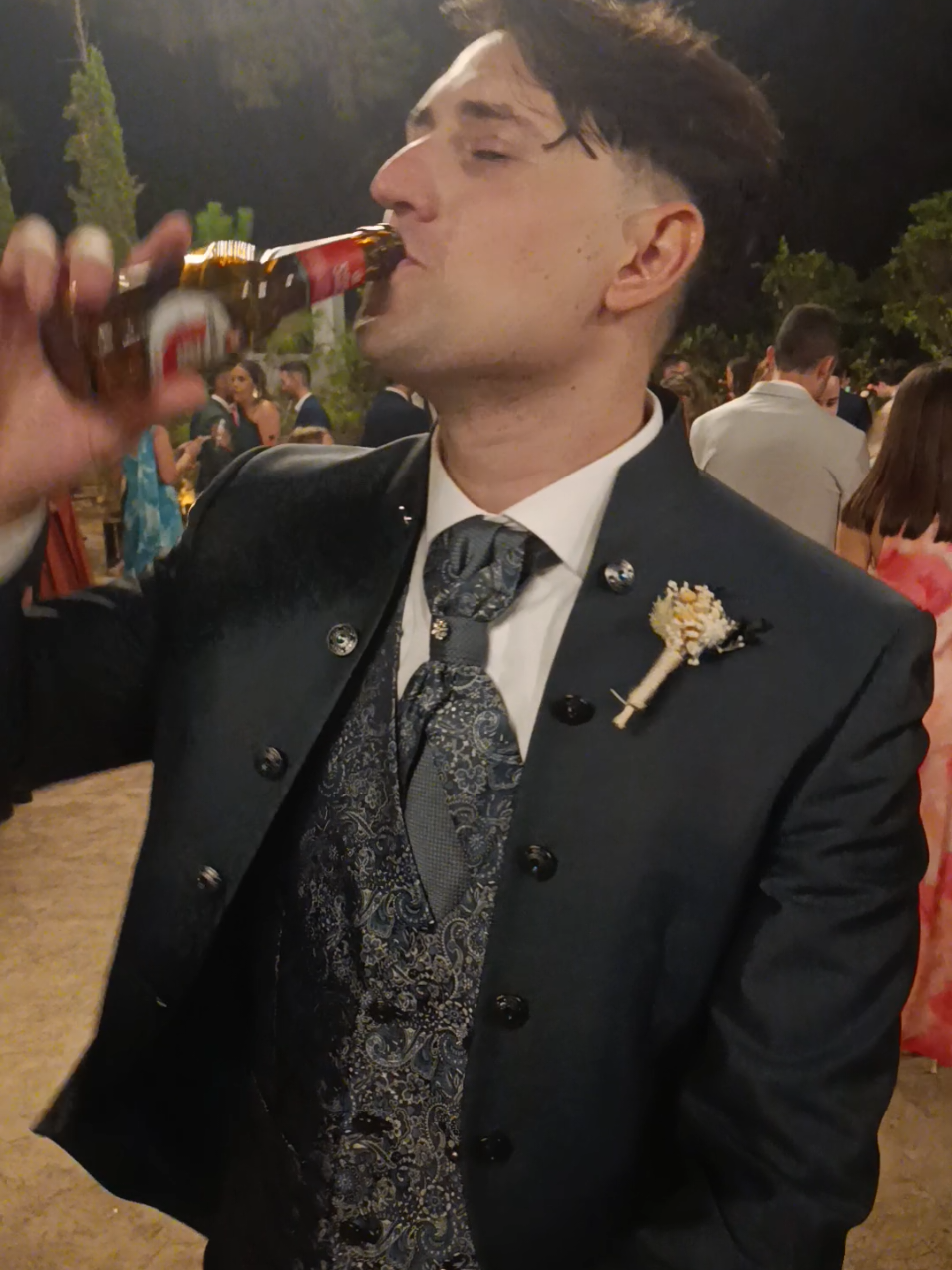 Desde infantil hasta ahora... ❤️ #boda #infantil #25añosdespues #nuestroamigosehacasado #viral 