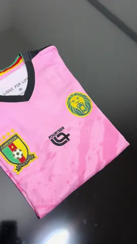 VOS MAILLOTS ROSES DISPO🇨🇲                                                        Passer commande privée !     Tel : 0751221206 📍paris 5 rue de panama.                   #can2025 #maillotdefoot #camerountiktok🇨🇲 #pourtoii #lecontinent🇨🇲🇨🇲 