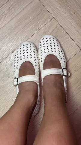 soafer comfy sa paa mga miii! #flastshoes #shoes #womenshoes 