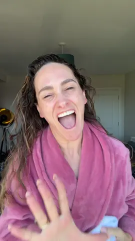 Love a new transition!  Outfit @Primark (gifted) Shoes Legero (prev ad) #sabrinacarpenter #whendidyougethot #transition #clothes #fashion 