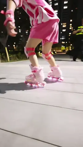 Bermain sepatu roda #MainanAnak #MainanEdukasi #MainanPendidikan #MainanKreatif #MainanBelajar 