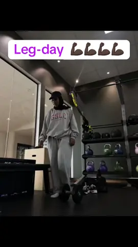 ##fouryou #fouryourpage #legdayworkout 