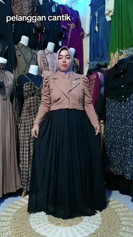 yuk yang lain yang mau datang langsung ke butik #fyppppppppppppppppppppppp 
