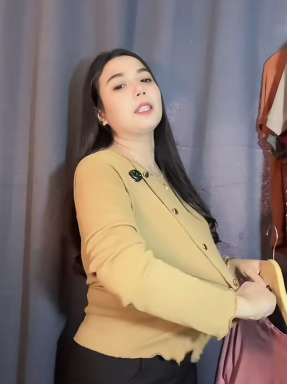 (3pcs100rb) paket bundling hemat atasan wanita knit kriwil long sleeve kancing koreanstyle/ baju atasan wanita kriwil bestseller Belah Samping #setelanwanita #atasanwanita #atasankoreanstyle #atasankekinian 