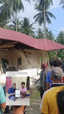 rumah pelaku sudah di robohkan keluarga korban dan masyarakat di tempat #fyp #viral #padahariini #pasangkayu #fyppppppppppppppppppppppp 