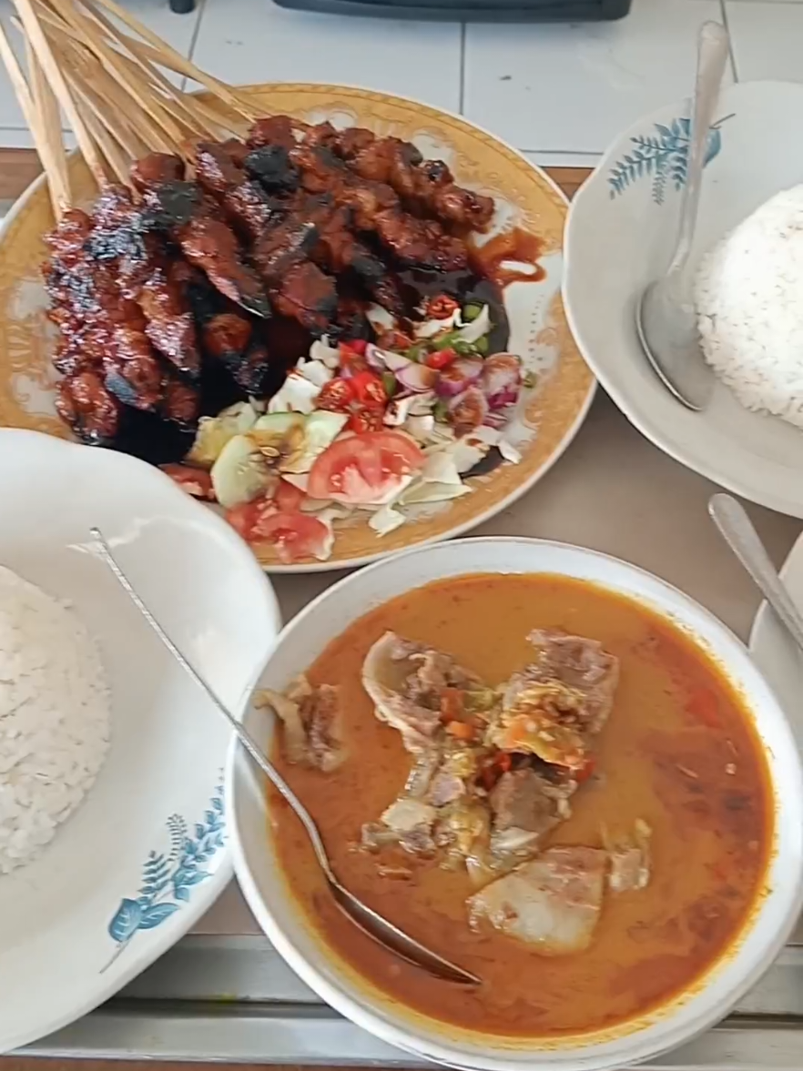 sate kambing 40k gulai kambing 25k  #VoiceEffects 