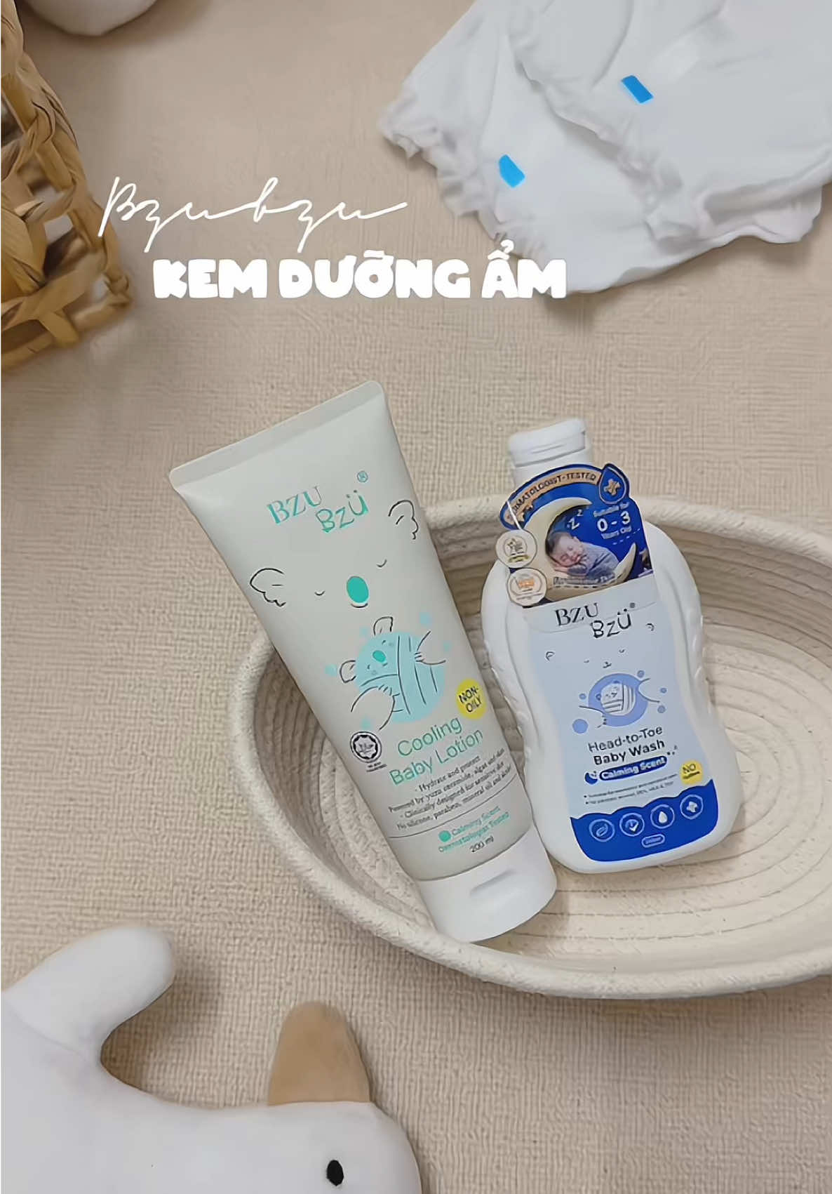 Mùa hè ở điều hoà hoài, còn mua đông thì hanh khô. Em Kem dưỡng mỏng nhẹ. Đáp ứng đủ tiêu chí mà tui cần để dùng cho Em Kem nè. #kemieu #mevabe #kemduongam #bzubzu #mebimsua 