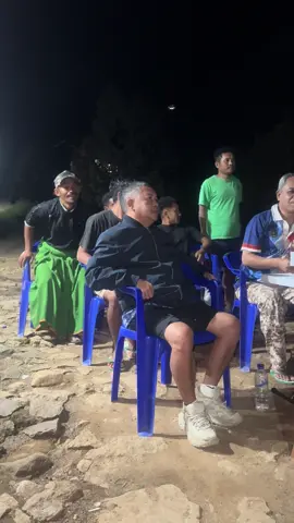 Setelah seharian bertemu masyarakat, malam harinya pak BKH nobar dengan karyawan Watumori Farm dan masyarakat sekitar